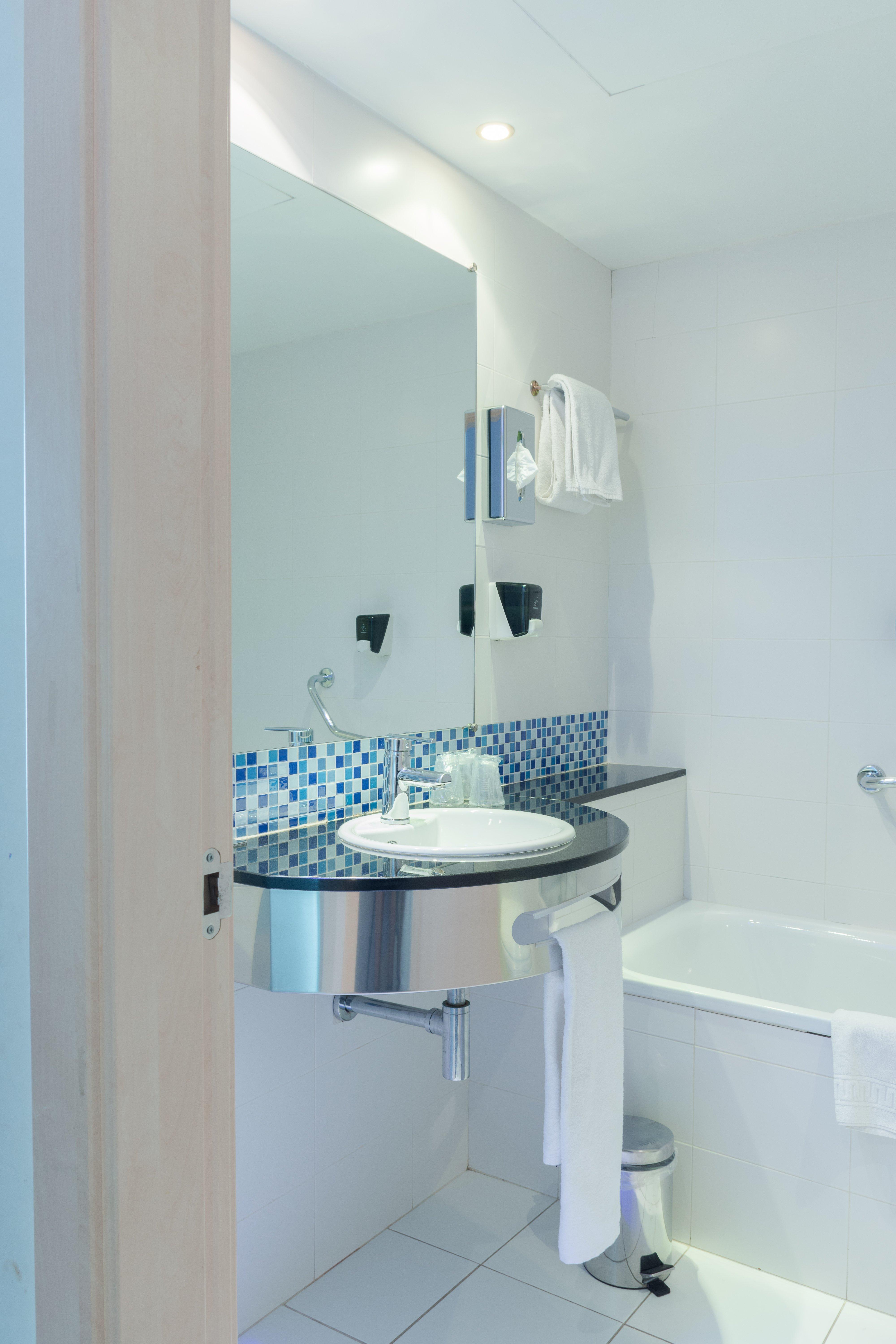 Holiday Inn Express Madrid Leganes By Ihg Buitenkant foto