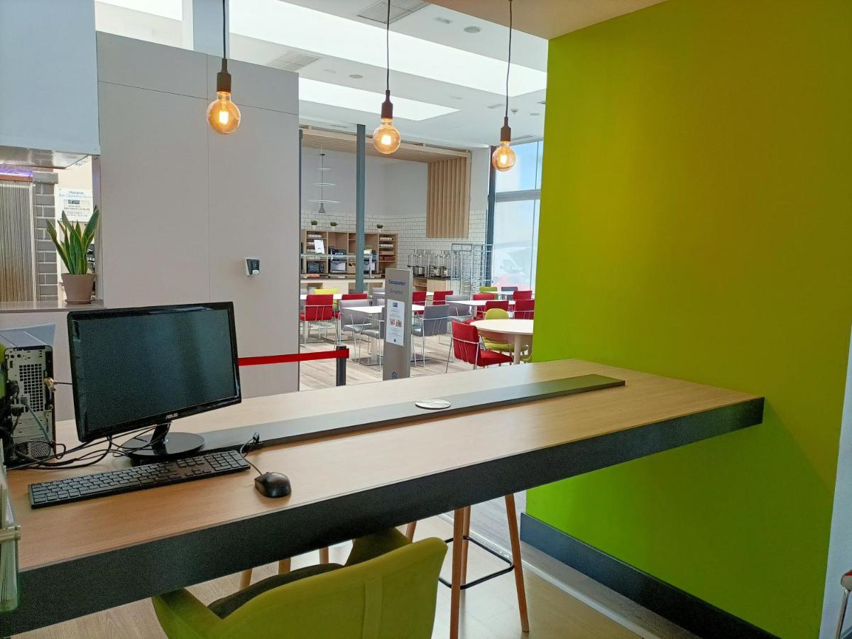Holiday Inn Express Madrid Leganes By Ihg Buitenkant foto